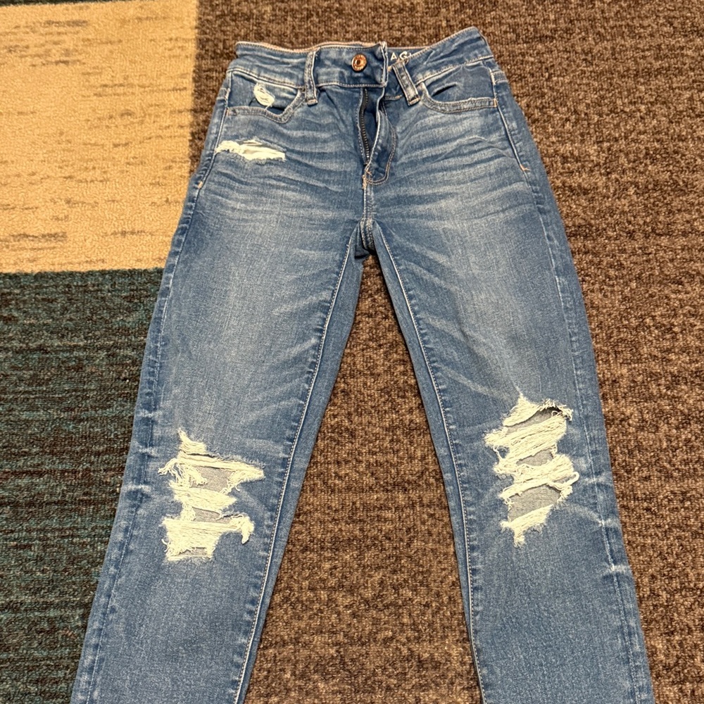 American Eagle Outfitters Light Blue Distressed Skinny Jeans 000